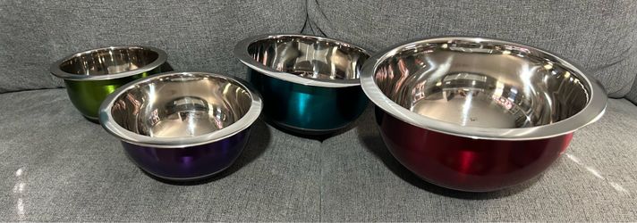 (NEW) 4 piece Set Stainless Steel Mixing Bowls