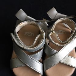  Ugg’s Size 2/3c 