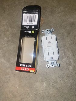 Ground fault circuit interrupter provides protection against electrical shocks • Meets the newest Auto self-test 2015 UL943 safety standard requirem