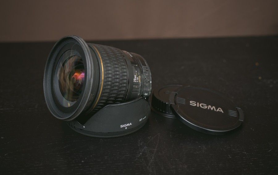 Sigma Super W/A 20mm f/1.8 EX Aspherical Canon