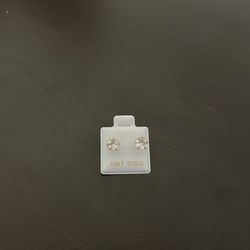 10K Gold Clear Stone Earrings