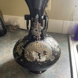 Vintage Vase From Korea With Mother Of Pearl Inlay 11 Inches Tall