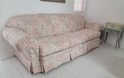 Sofa / couch