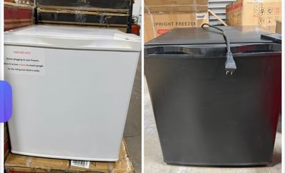 Tabletop freezer, 1.1cu, open box new