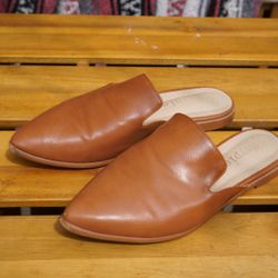Brown Leather Women’s Flats, Size 7