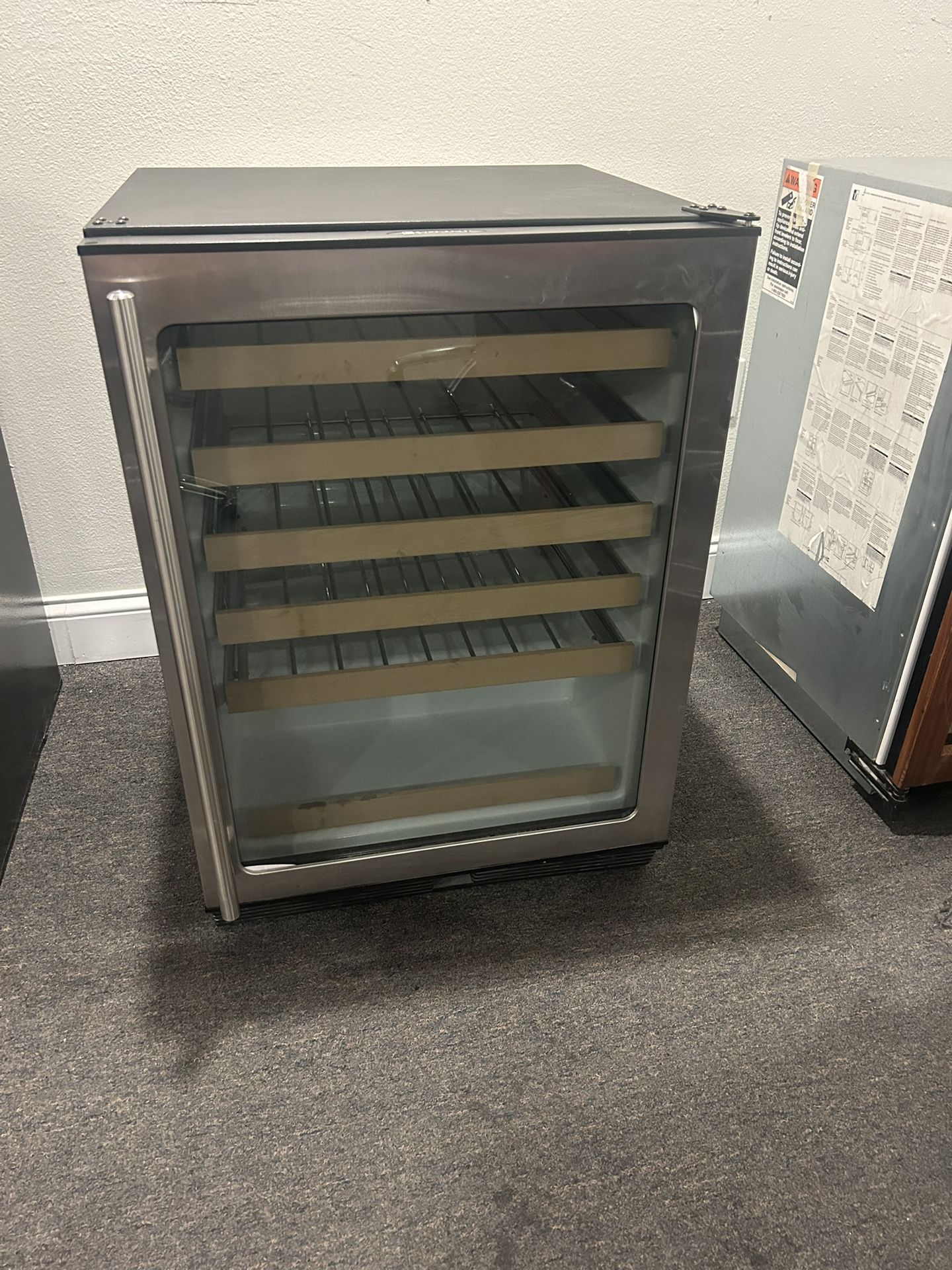 U-Line Wine Captain 1000 Series