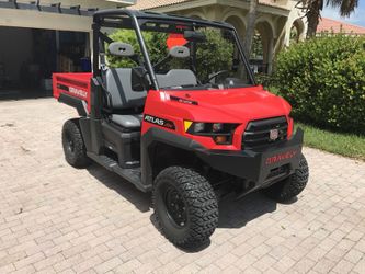 2017 Gravely Atlas JSV3000 (Polaris Brutus)