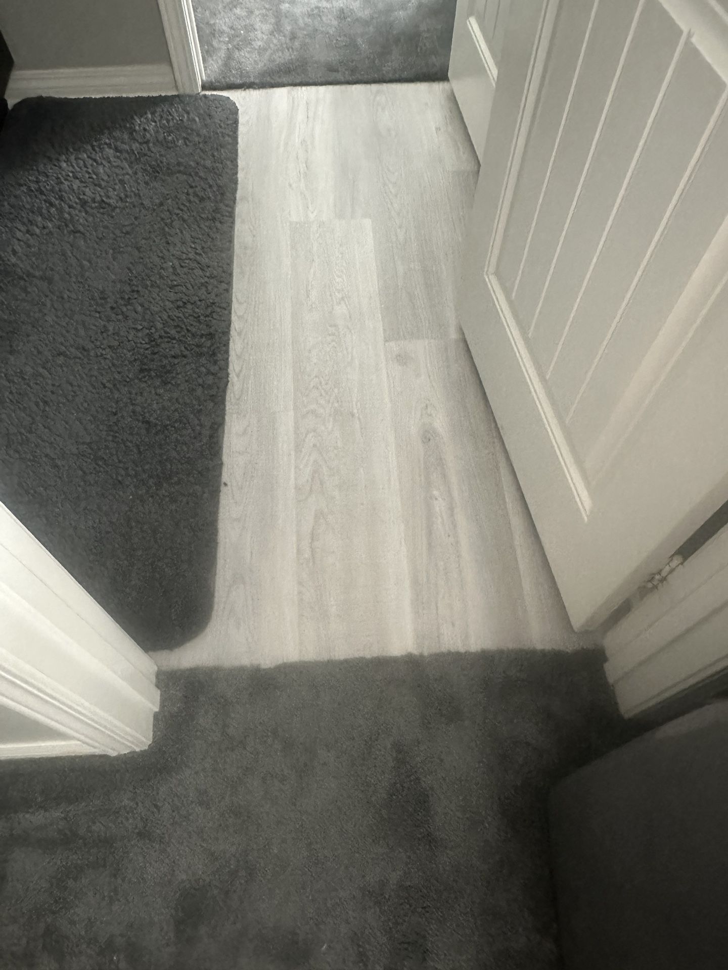 4 Mm Vinyl Planks  Around 200 Ft.