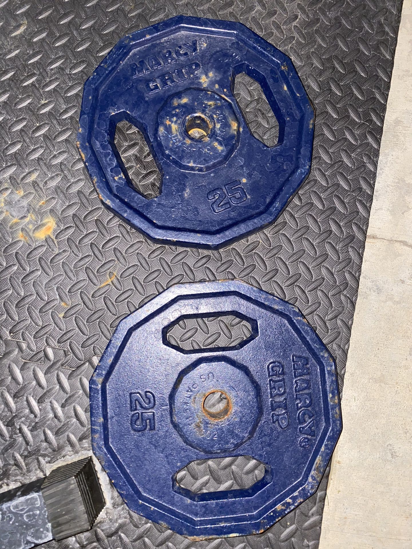 25 x2 LB Marcy Grip 1in barbell weight