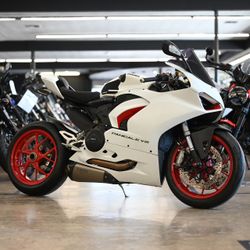 2021 DUCATI PANIGALE V2