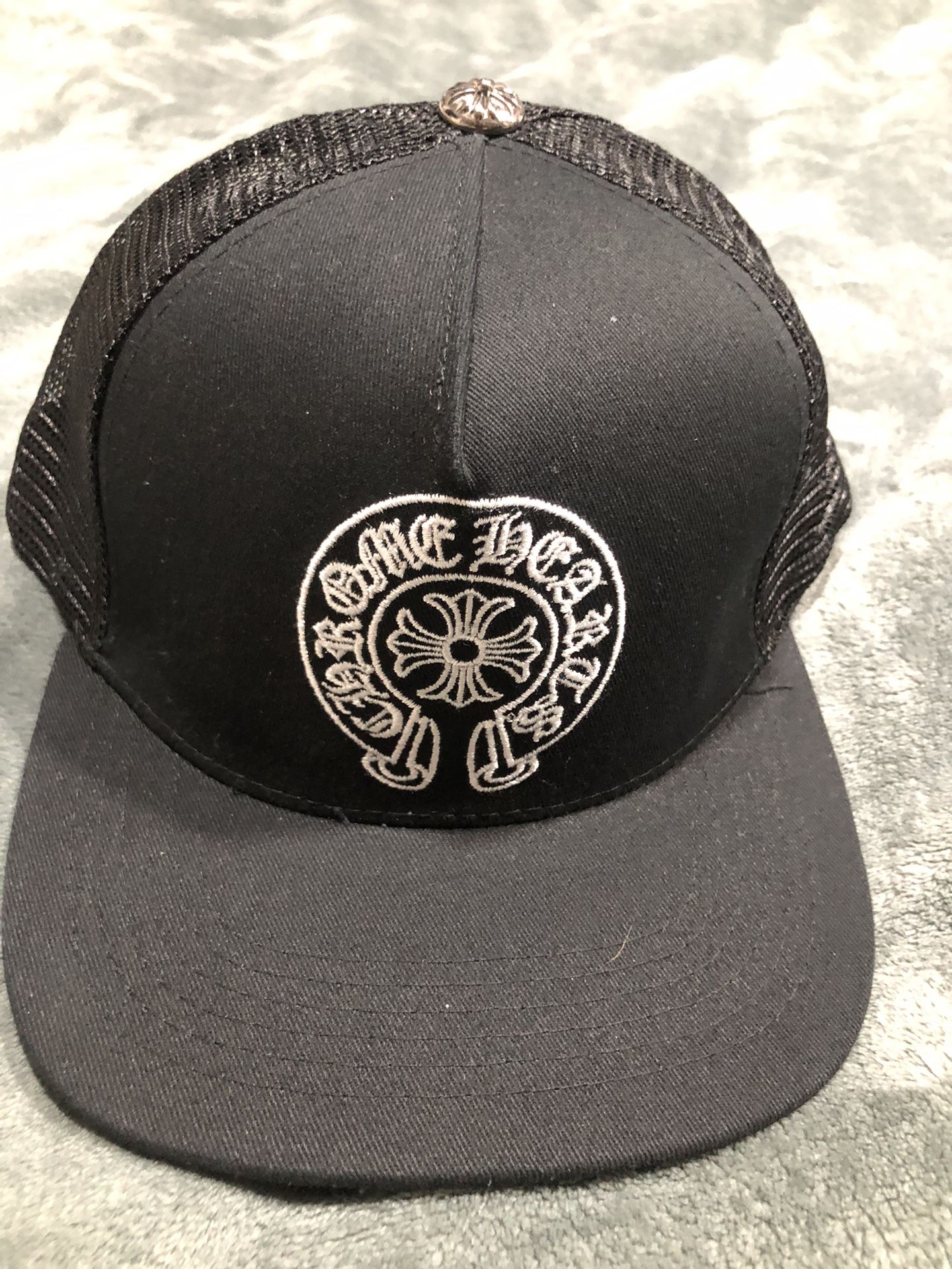 Black Chrome heart, flat bill