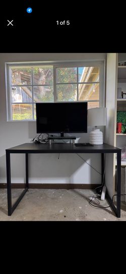 Black Oak Amazon Desk 