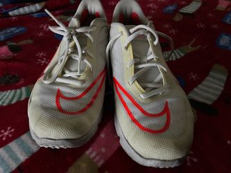 Nike turf shoes size size 11