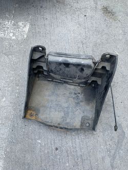 97 to 2003 Ford F-150 battery houssy