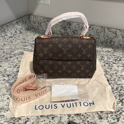 Louis Vuitton Handbag (Maison Fondée En 1854 Paris) 