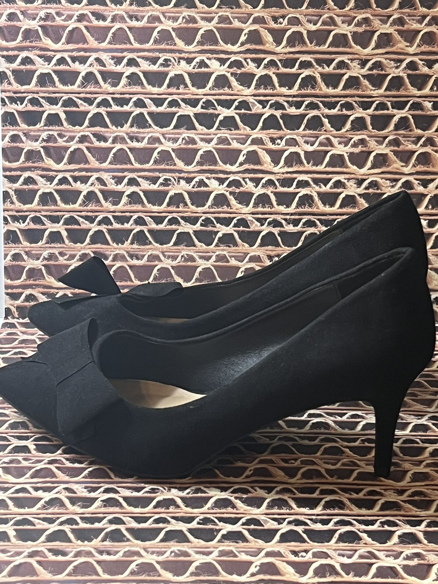 Black Heels With Bow