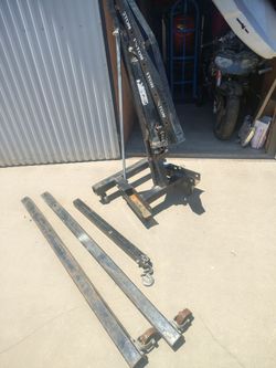 Two and a half ton motor hoist fair condition hydraulic pump still works great