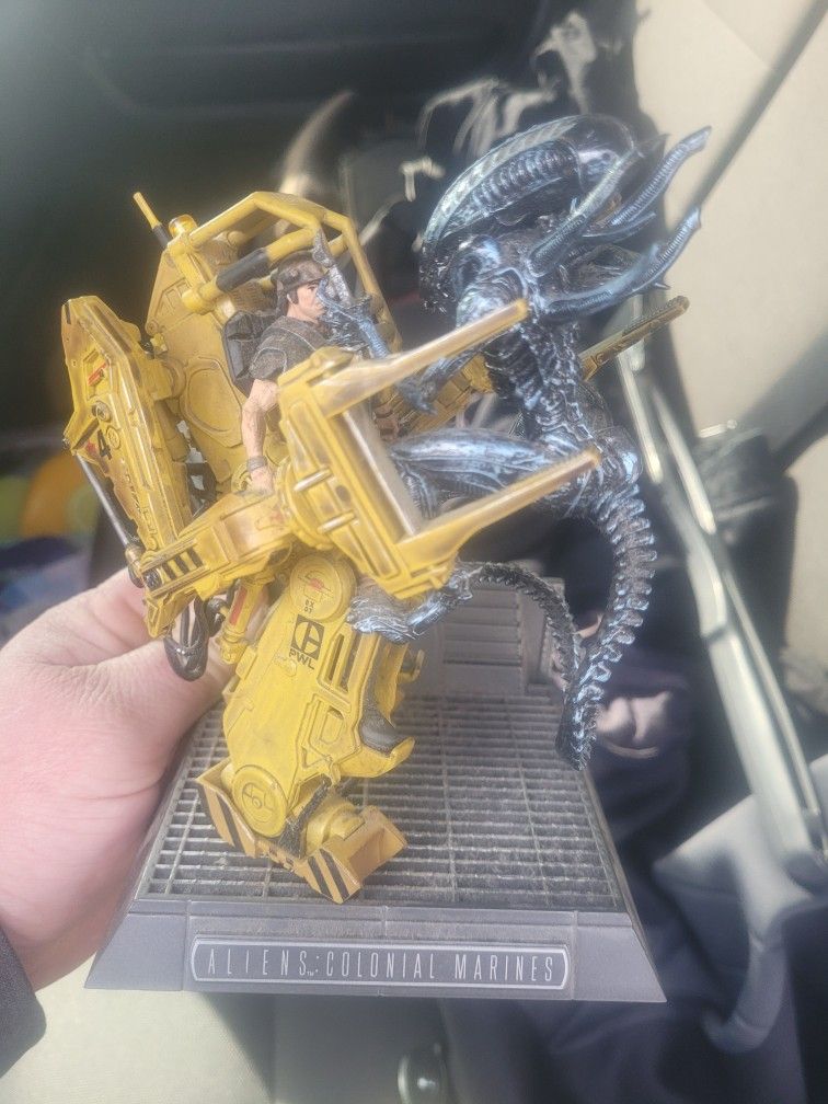 Alien statue