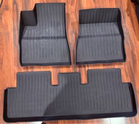 Tesla all-weather floor mats for 2024 and newer Tesla Model 3