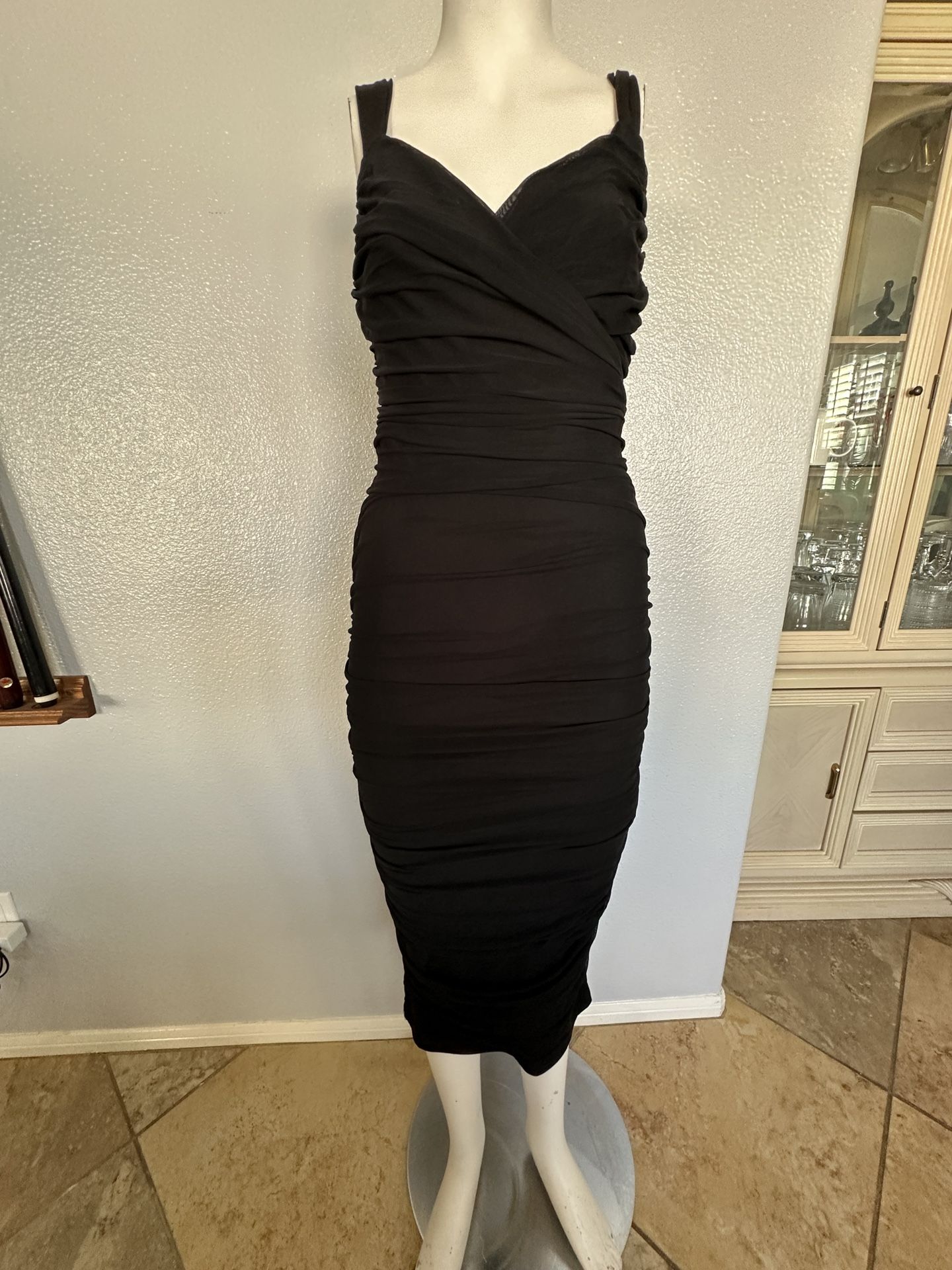 Black Body Sculpting Ruched Dress Size Medium