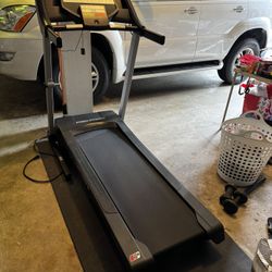 ProForm Performance 300i Treadmill 