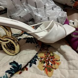 New White And Gold Heels 8.5