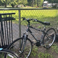 LOW PRICE MOVING- $500 RETAIL SCHWINN BIKE