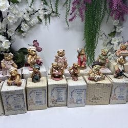 C5 Lot of 14 Cherished Teddies Figurines – With Original Boxes 