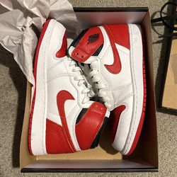 Air Jordan’s 1 Size 5Y