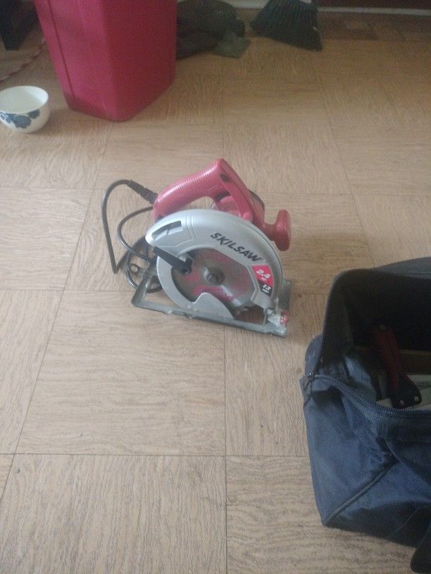 Skill Saw