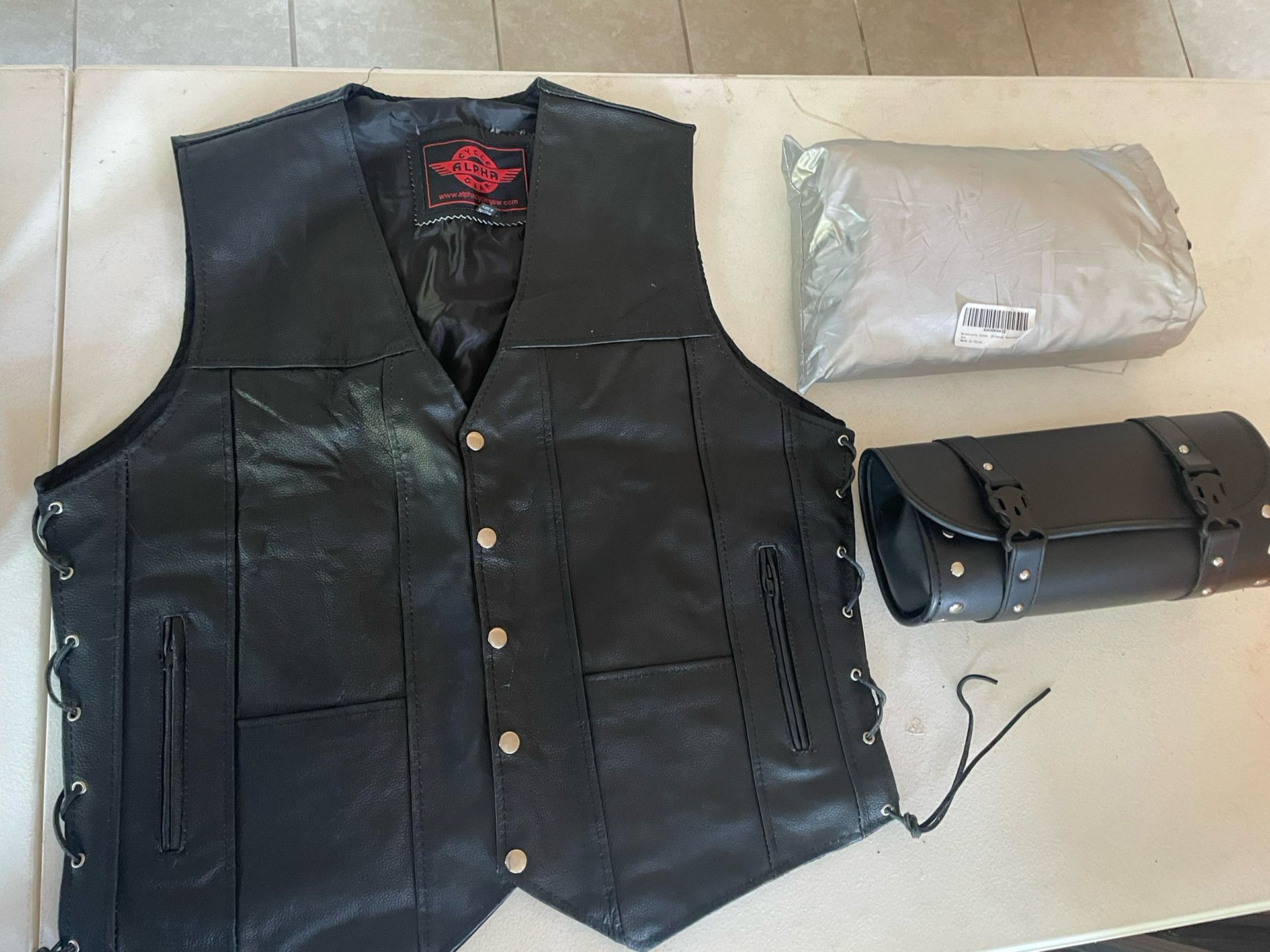 motorcycle vest and waterproof motorcycle cover
