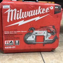 Milwaukee 11 Amp Deep Cut Band Saw with Hard Case