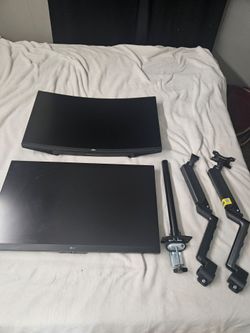 Gaming monitors with dual arm stand
