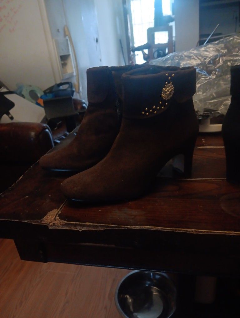 Anne Suade Boots