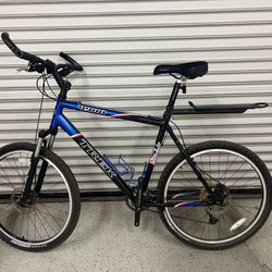 Trek 4900 Mountain Bike