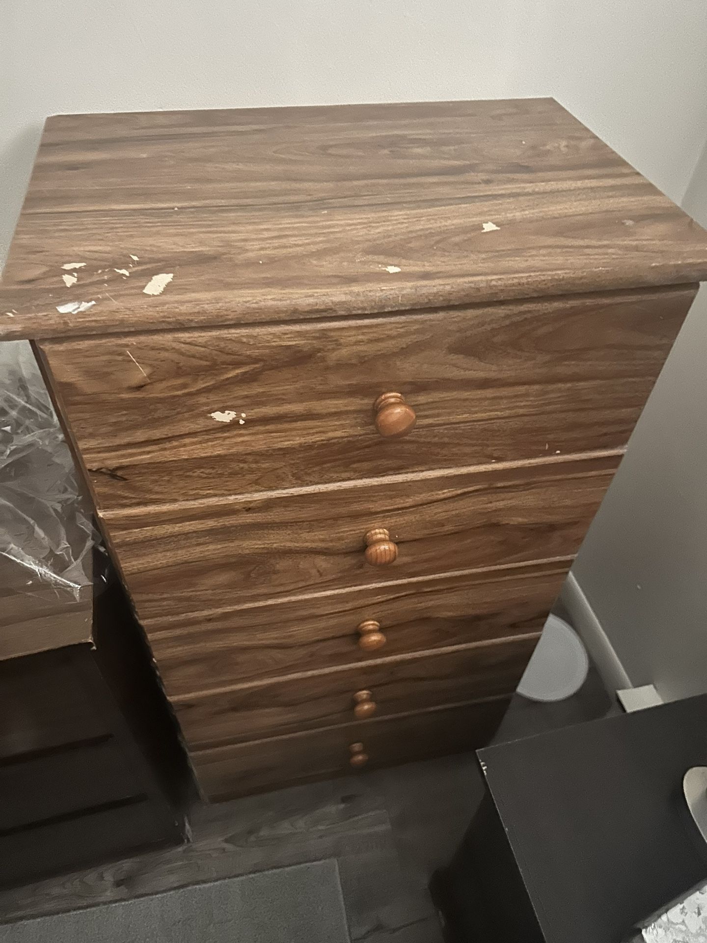 Chest / Dresser 