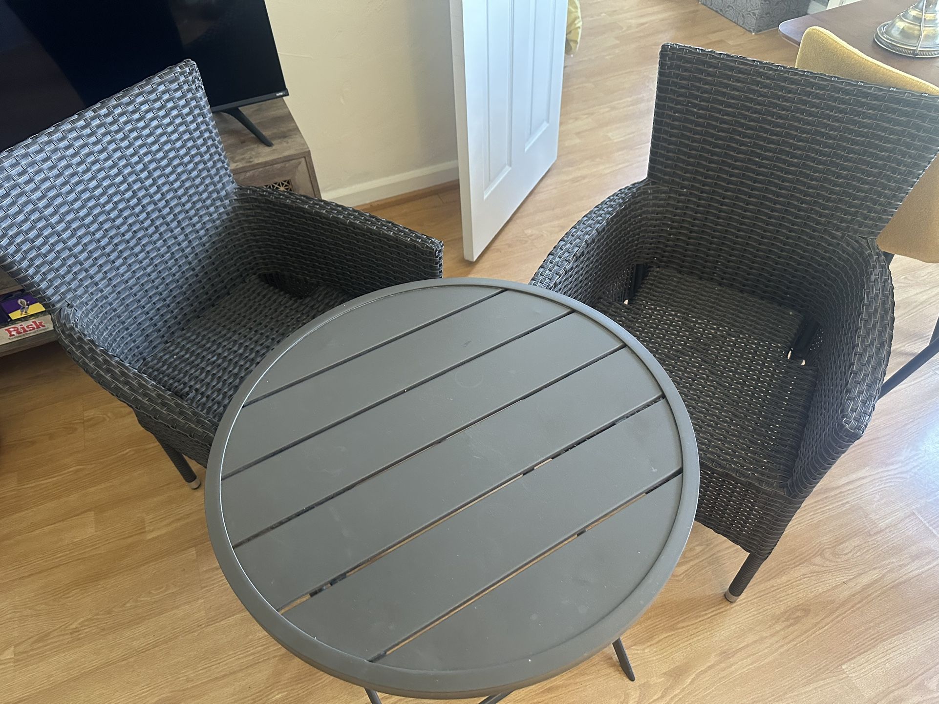 Bistro Table Set With 2 Chairs