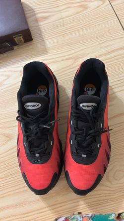Nike Air Max Plus Sneakers Red Black