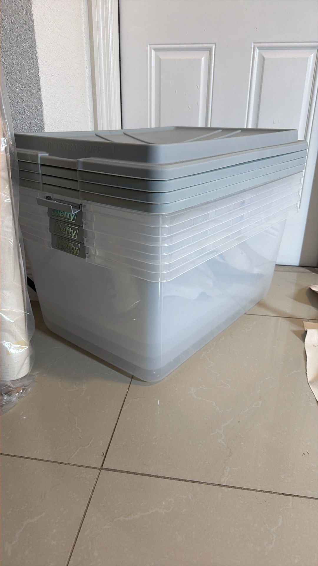 Hefty New 4 Boxes Each Was 25$