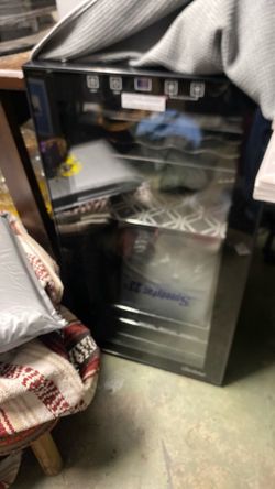 Small Wine Fridge 