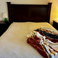 Bedroom Furniture Set