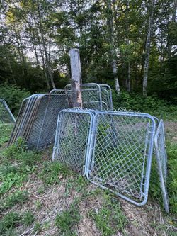 Chain-link panels