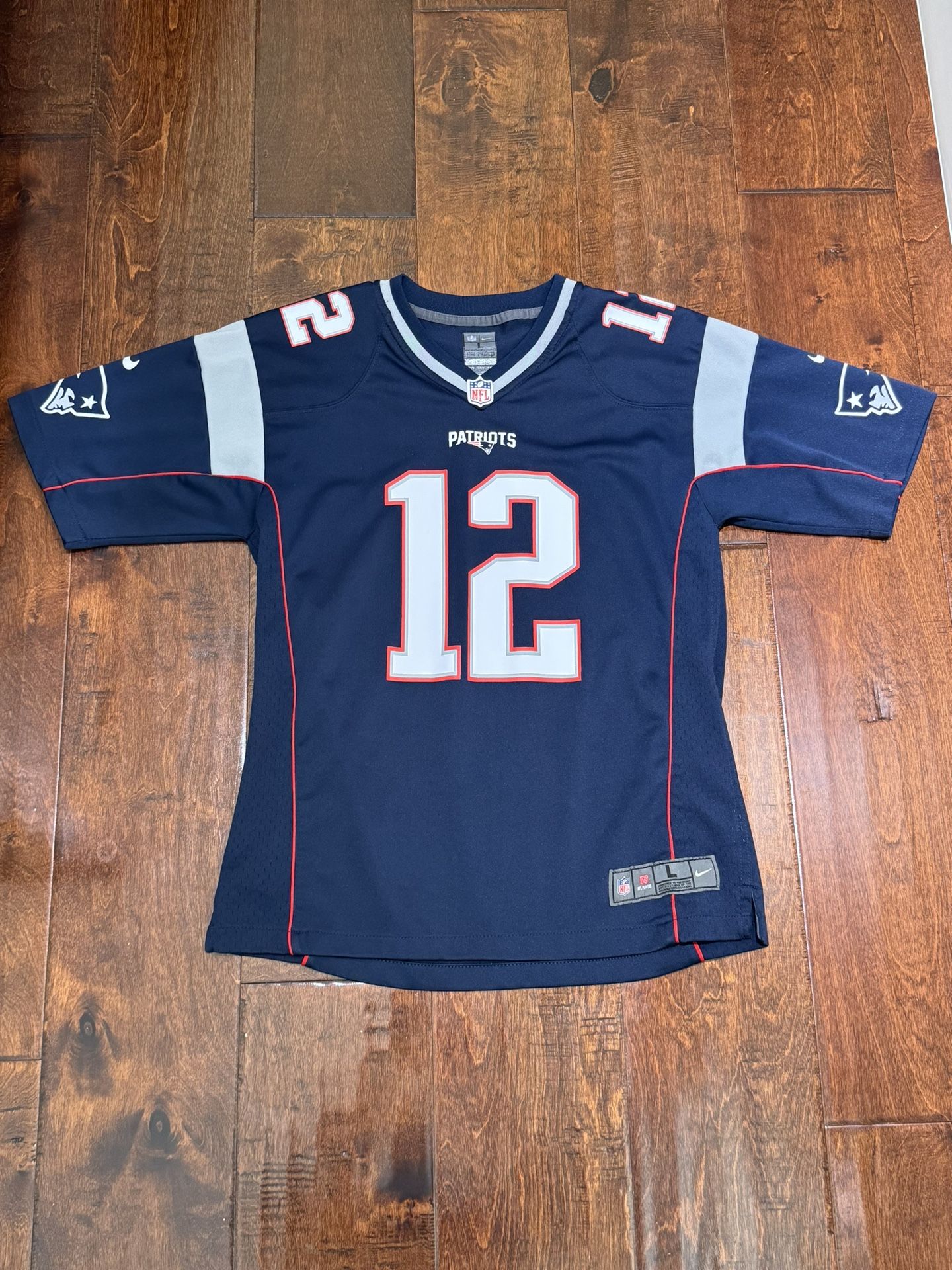 Nike New England Patriots #12 Tom Brady Jersey Youth Large