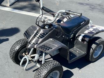 Razor Dirt Quad 24v.  Good