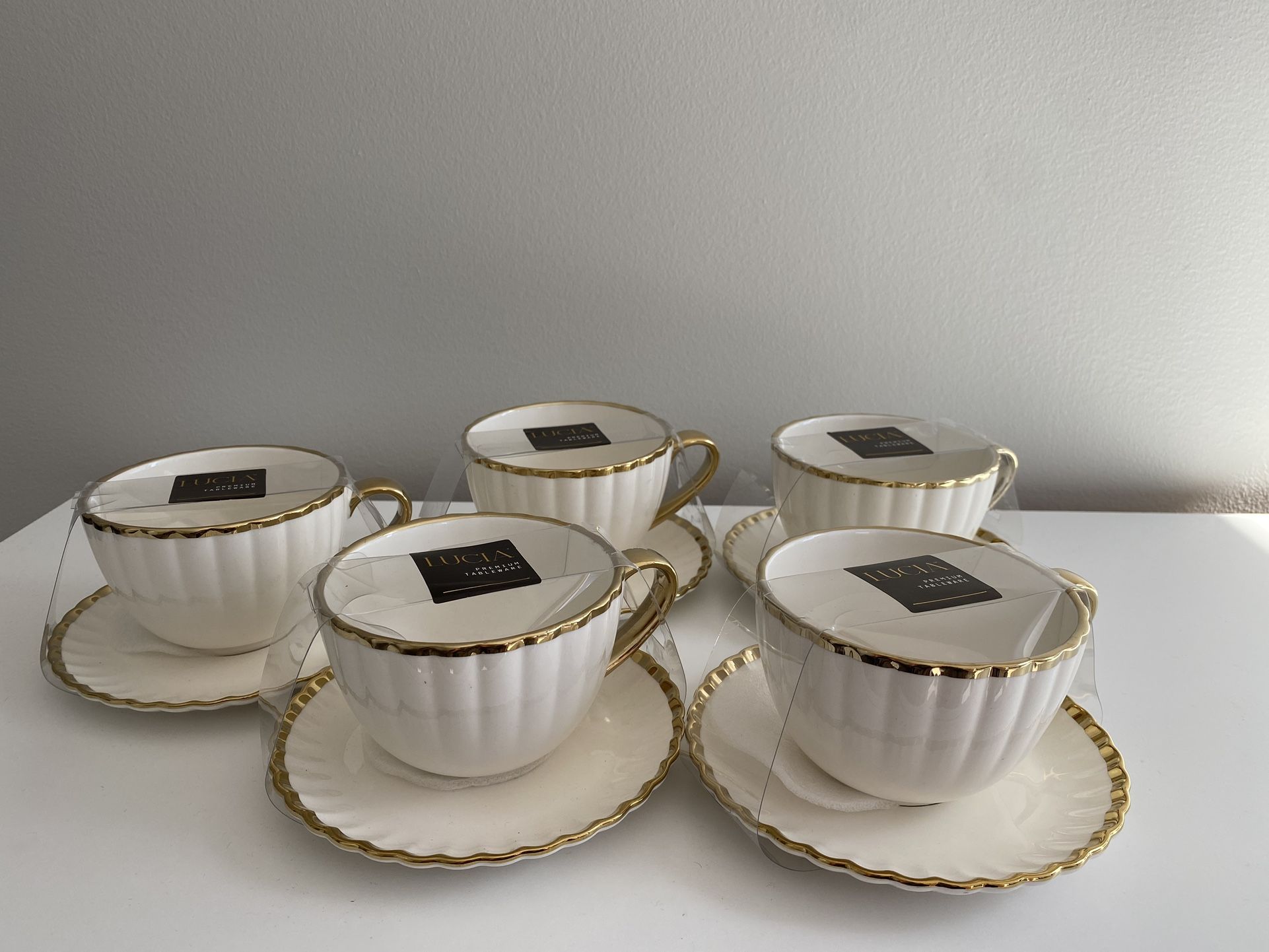 Lucia Teacups and Saucers Set of 5