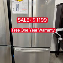 Whirlpool 30in W French door Refrigerator with ice maker in Stainless Steel-Free One Year Warranty