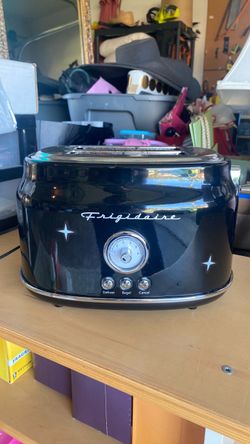 Cool toaster vintage look