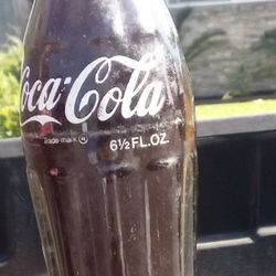 Vintage 6.1/2 OZ COCA-COLA BOTTLE 