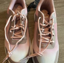 Women’s shoes