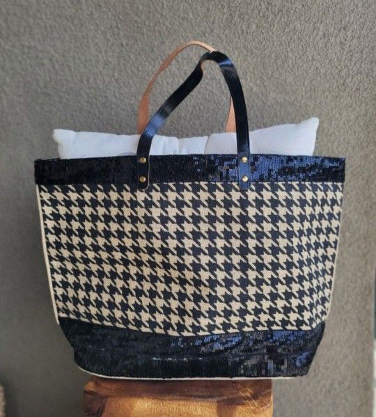 Elegant Muche Et Muchette Sequence Black And White Large Tote. Jute Fabric with sequence application, 17" Long, 14-1/4" tall.
